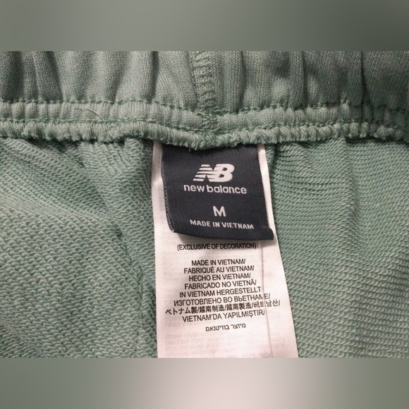 New Balance Sport Essentials French Terry Shorts 5 Inch Inseam Men’s Salt Marsh - Picture 4 of 7